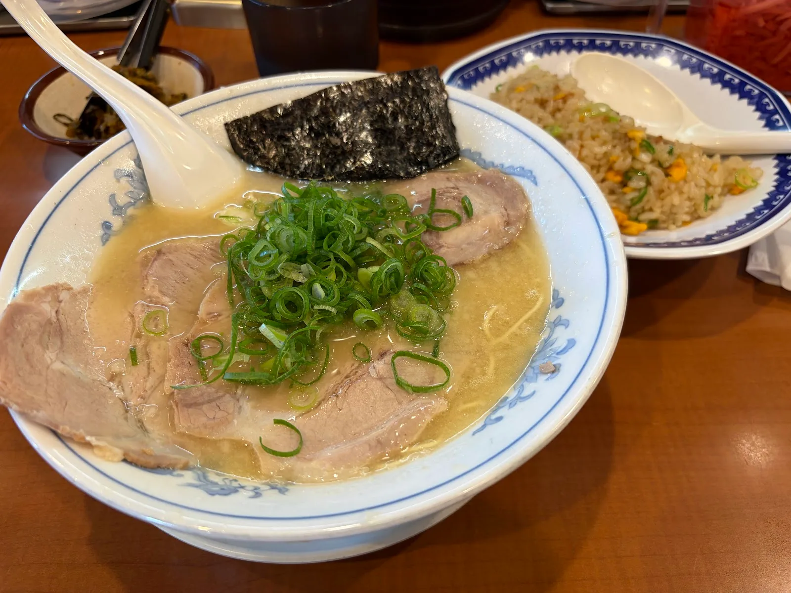 九州ラーメン博多っ子